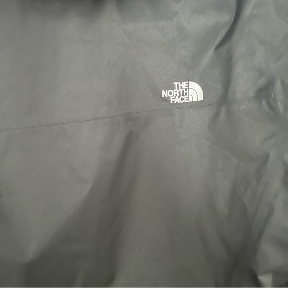 The North Face Resolve Plus Waterproof Jacket - Picture 10 of 14